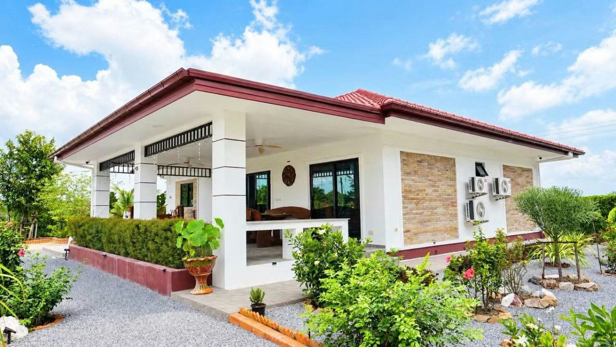 Private Home with Garden in Hua Hin Soi 70 for Sale