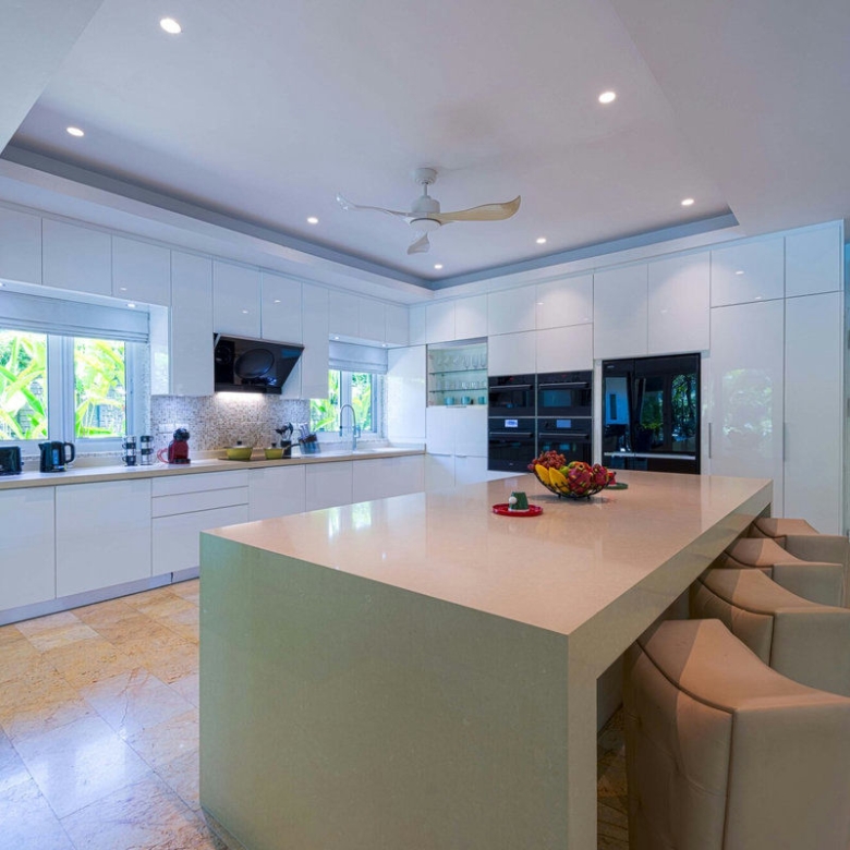 6 Bedroom Villa for Sale in Palm Hills Golf Club, Cha-Am