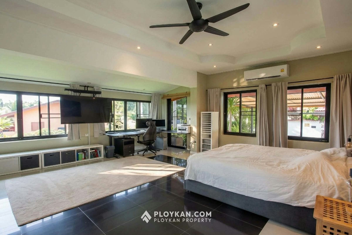 Fully Renovated Pool Villa for sale in Hua Hin Soi 116