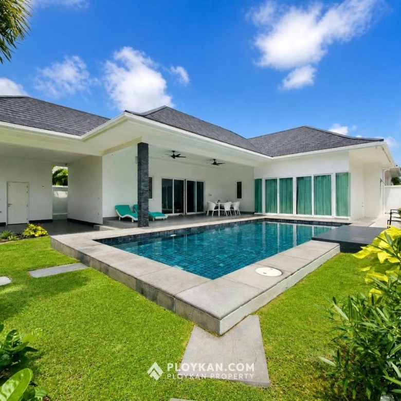 Pet Friendly 3-Bedroom Pool Villa in Aria1 for Rent