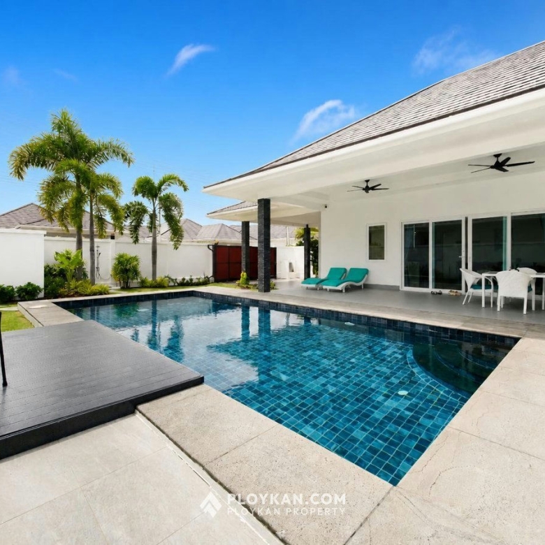 Pet Friendly 3-Bedroom Pool Villa in Aria1 for Rent