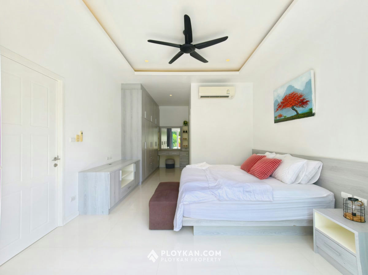 Pool Villa with Beautiful Garden for Rent in Hua Hin