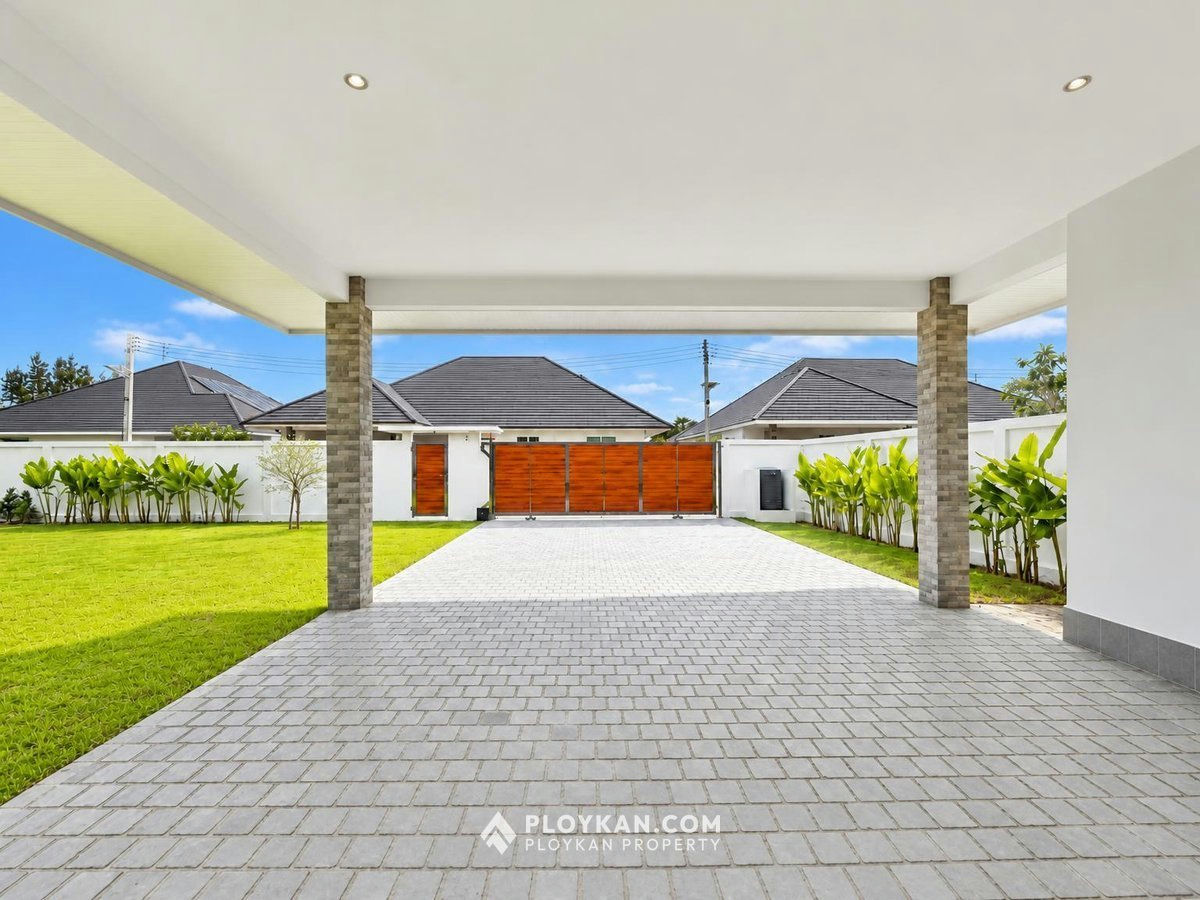 Luxury 3-Bedroom Pool Villa in The Clouds 3, Hin Lek Fai, Hua Hin for Rent