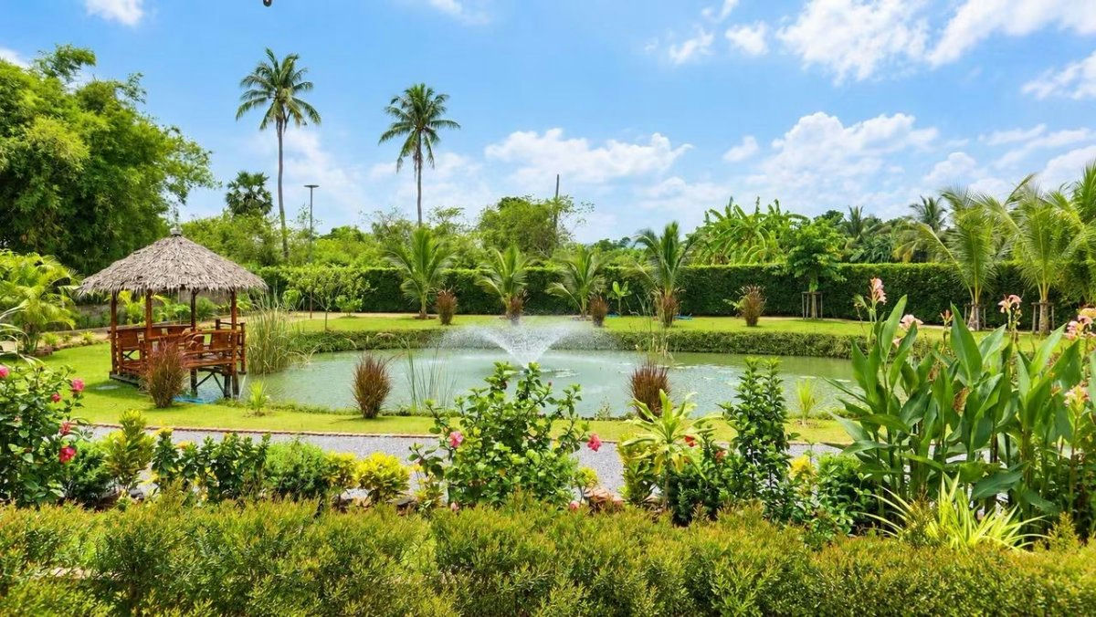Private Home with Garden in Hua Hin Soi 70 for Sale