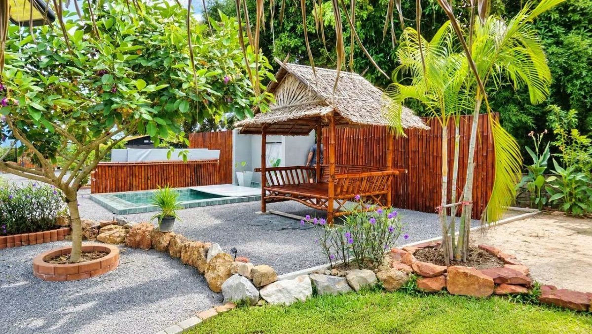 Private Home with Garden in Hua Hin Soi 70 for Sale