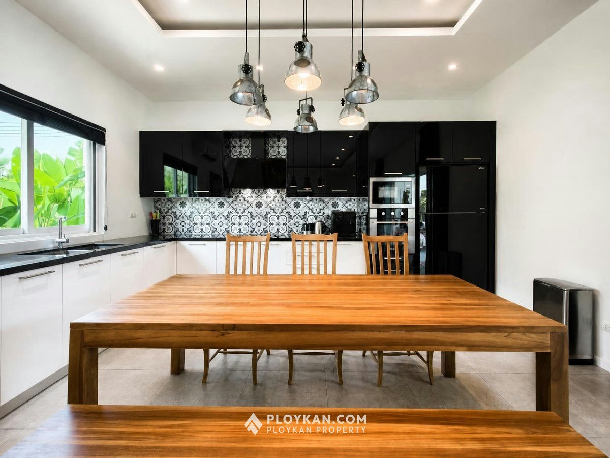 3-Bedroom Pool Villa in Aria 1 for Rent