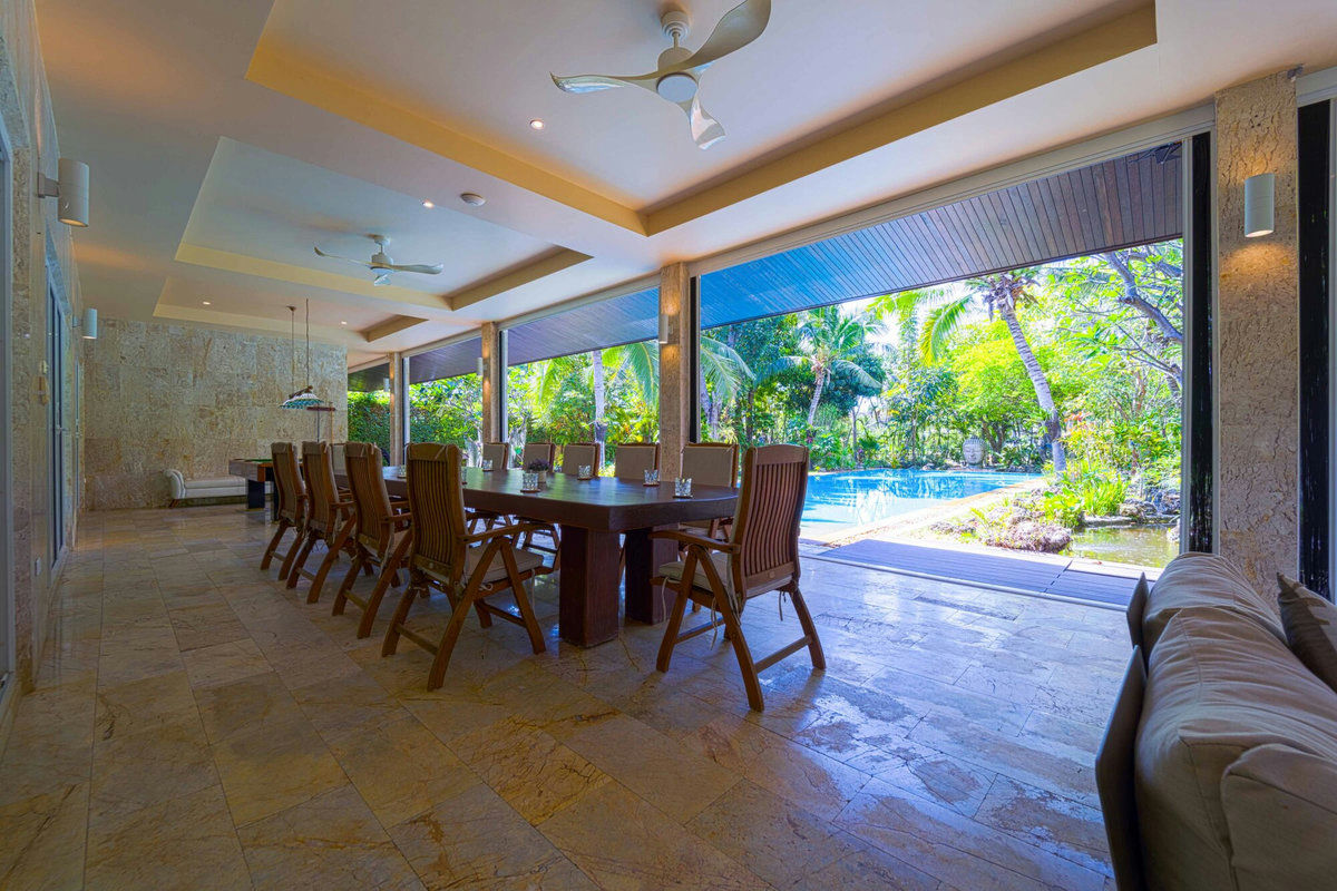6 Bedroom Villa for Sale in Palm Hills Golf Club, Cha-Am