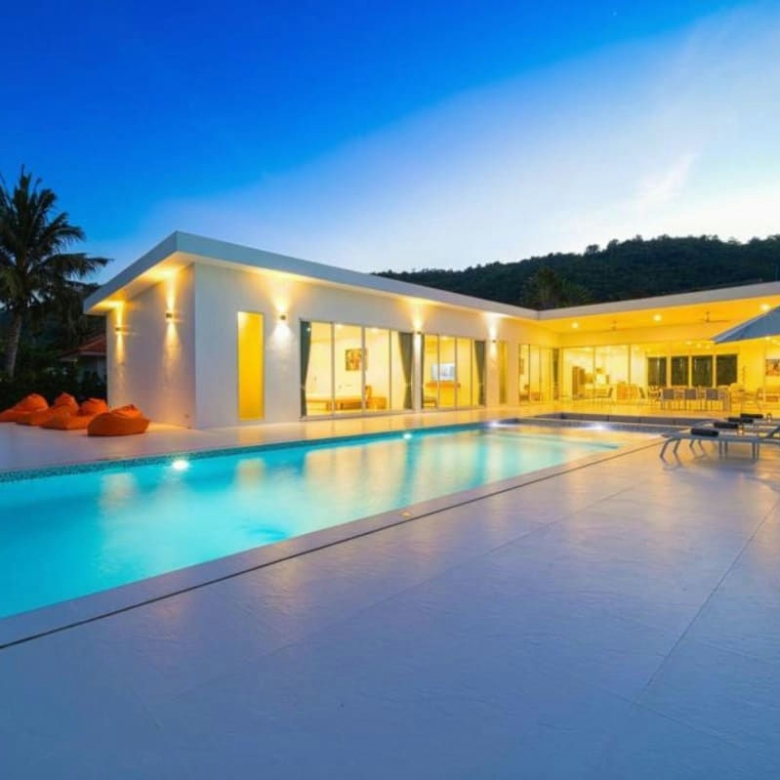 Exclusive 4 Bedroom Villa with Golf Course View in Palm Hills