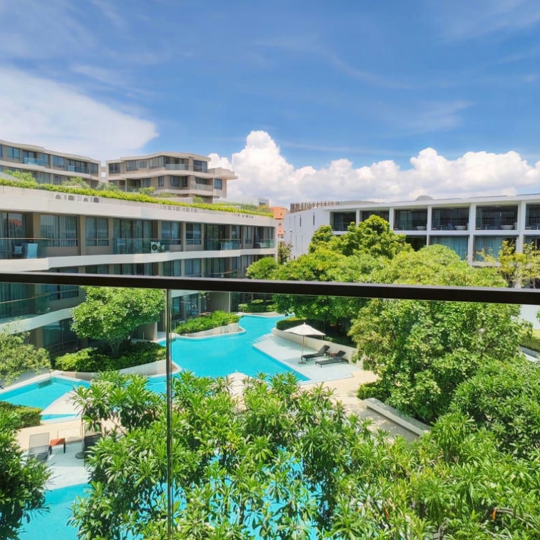 🔥Price Reduced – Luxury 1BR Pool View Condo in Veranda Residence