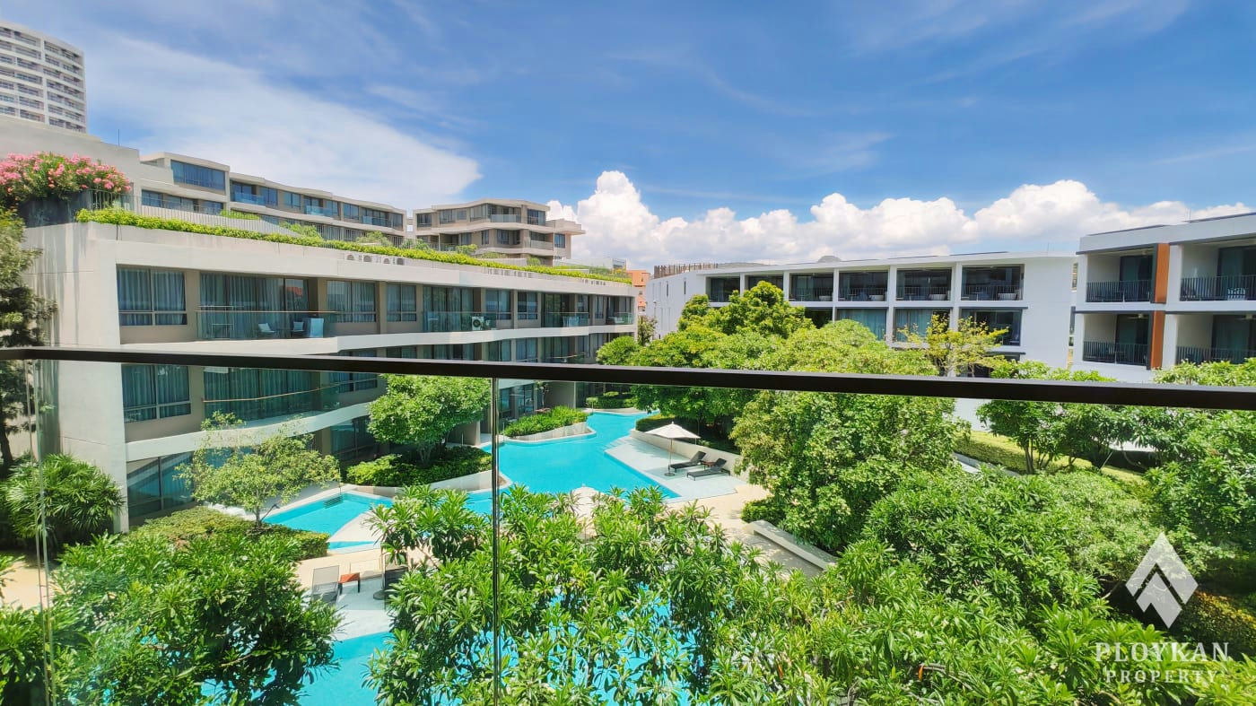 🔥Price Reduced – Luxury 1BR Pool View Condo in Veranda Residence