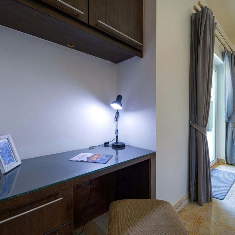6 Bedroom Villa for Sale in Palm Hills Golf Club, Cha-Am
