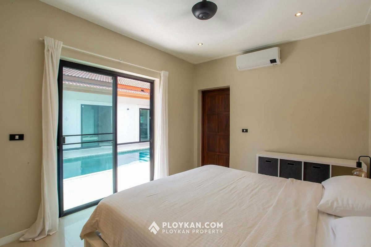 Fully Renovated Pool Villa for sale in Hua Hin Soi 116