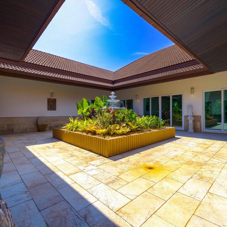 6 Bedroom Villa for Sale in Palm Hills Golf Club, Cha-Am