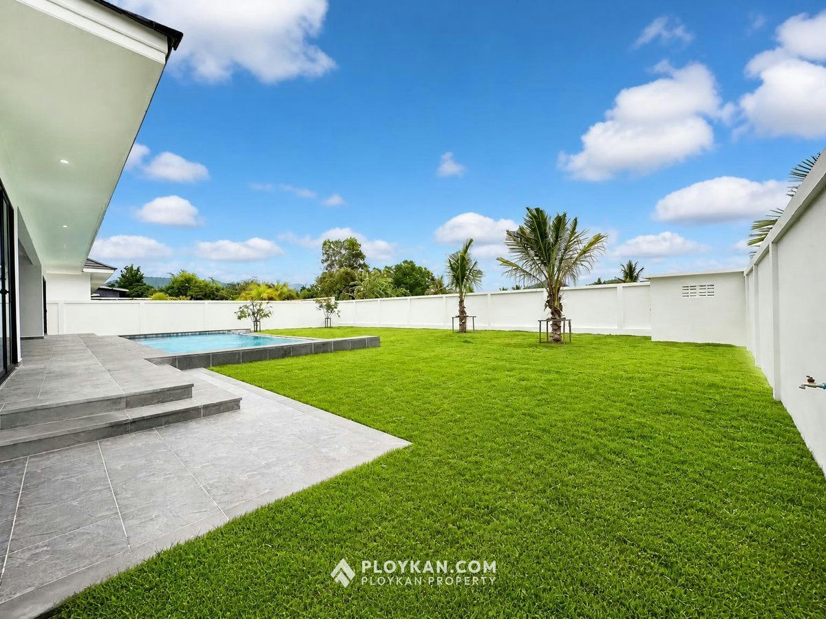 Brand New Modern Luxury Pool Villa for Rent