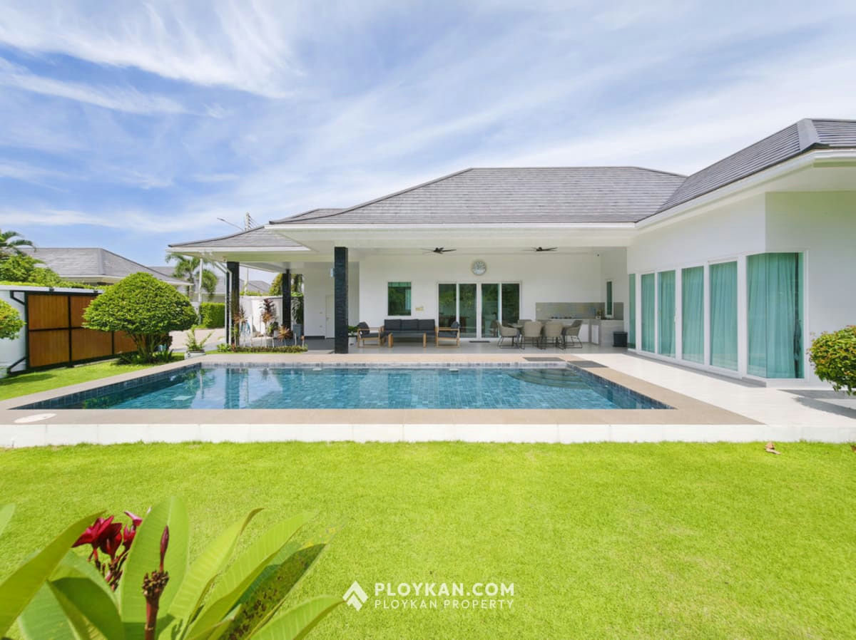 Pool Villa with Beautiful Garden for Rent in Hua Hin
