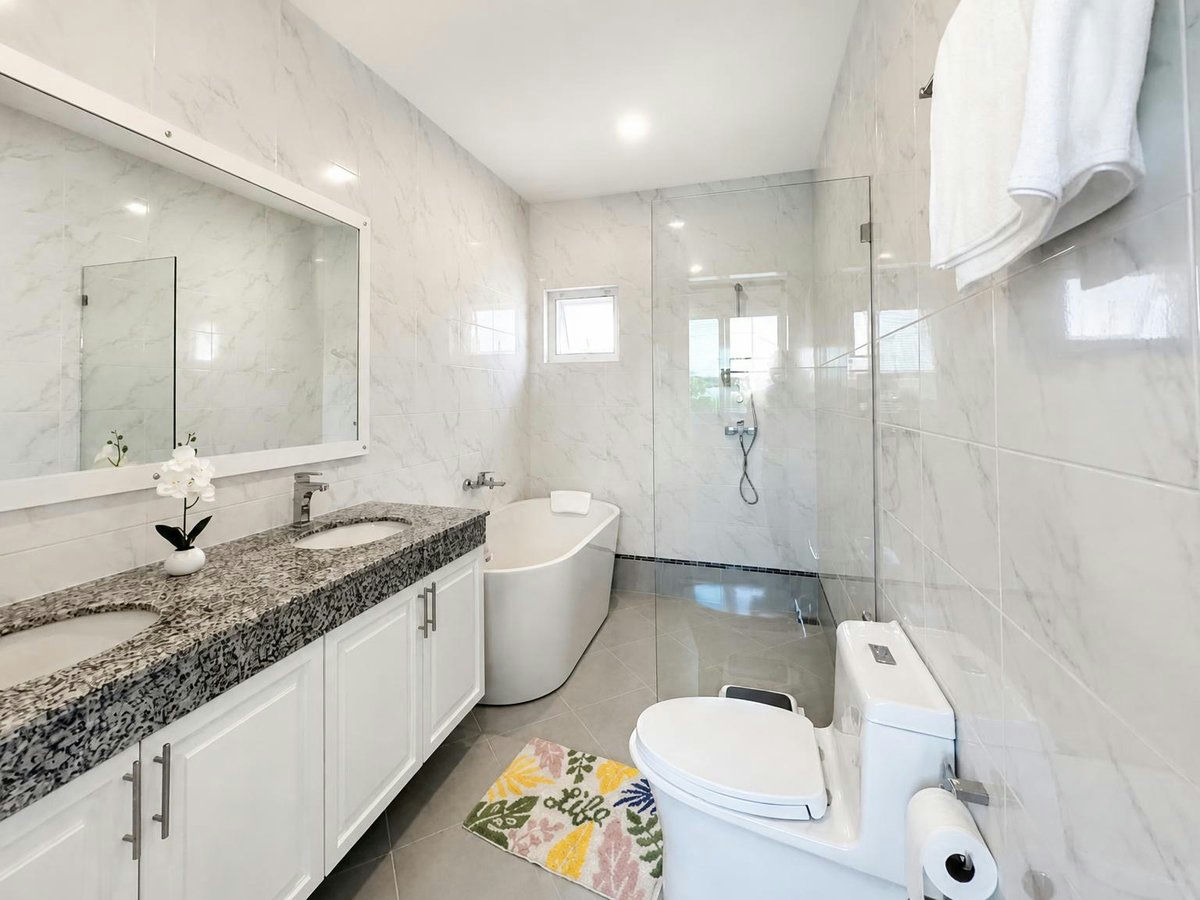 New and Spacious 3-Bedroom Villa for Rent | Hua Hin Soi 112