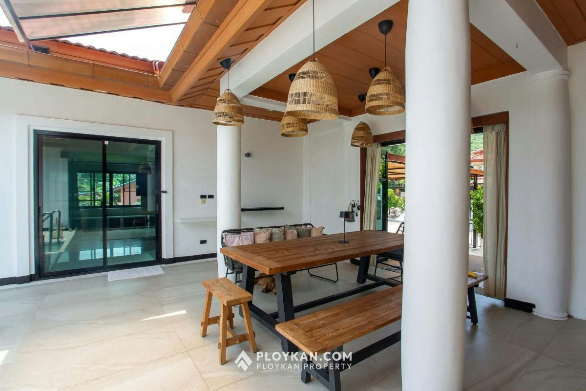 Fully Renovated Pool Villa for sale in Hua Hin Soi 116