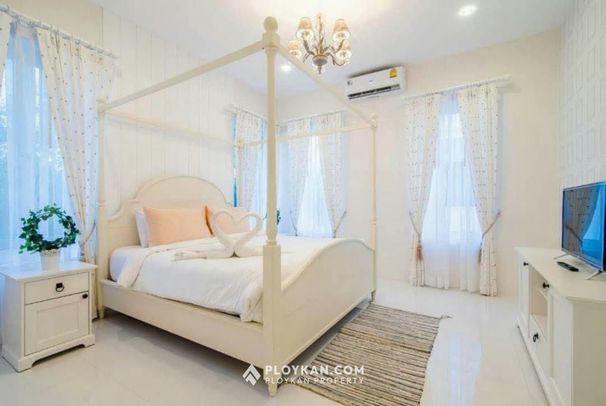 3 Bedroom Pool Villa for Rent in Thap Tai, Hua Hin