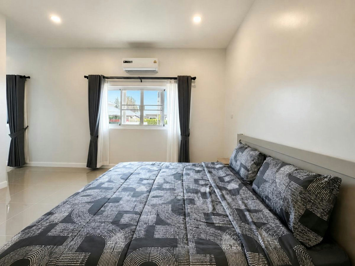 New and Spacious 3-Bedroom Villa for Rent | Hua Hin Soi 112