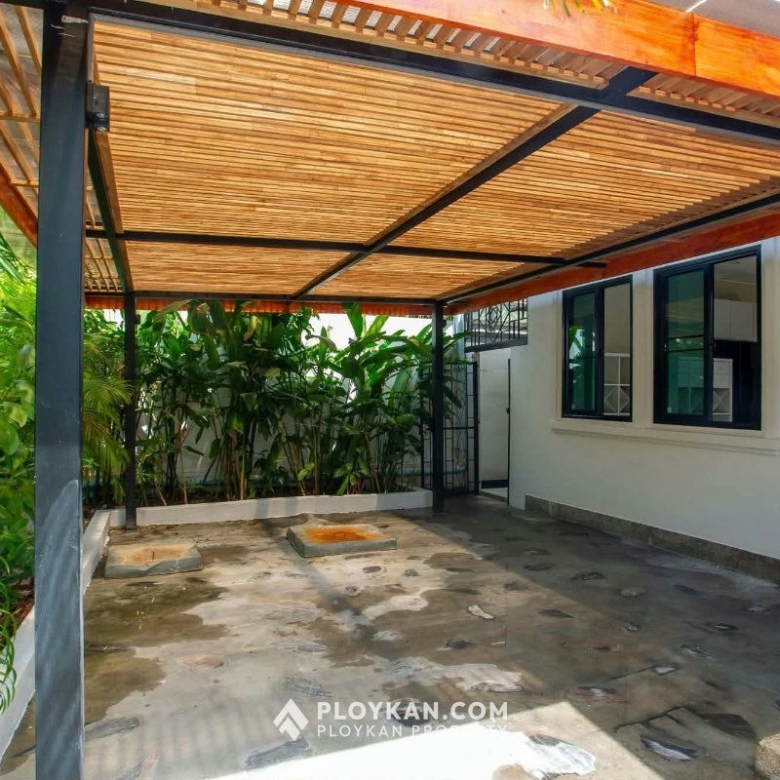 Fully Renovated Pool Villa for sale in Hua Hin Soi 116