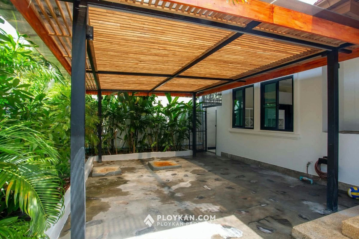 Fully Renovated Pool Villa for sale in Hua Hin Soi 116