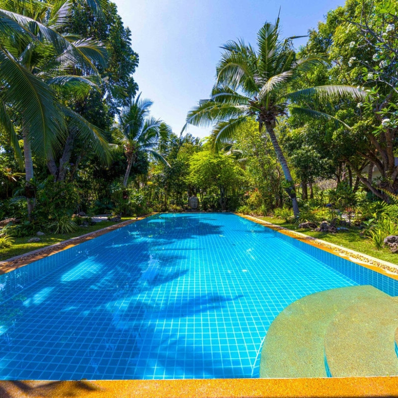 6 Bedroom Villa for Sale in Palm Hills Golf Club, Cha-Am