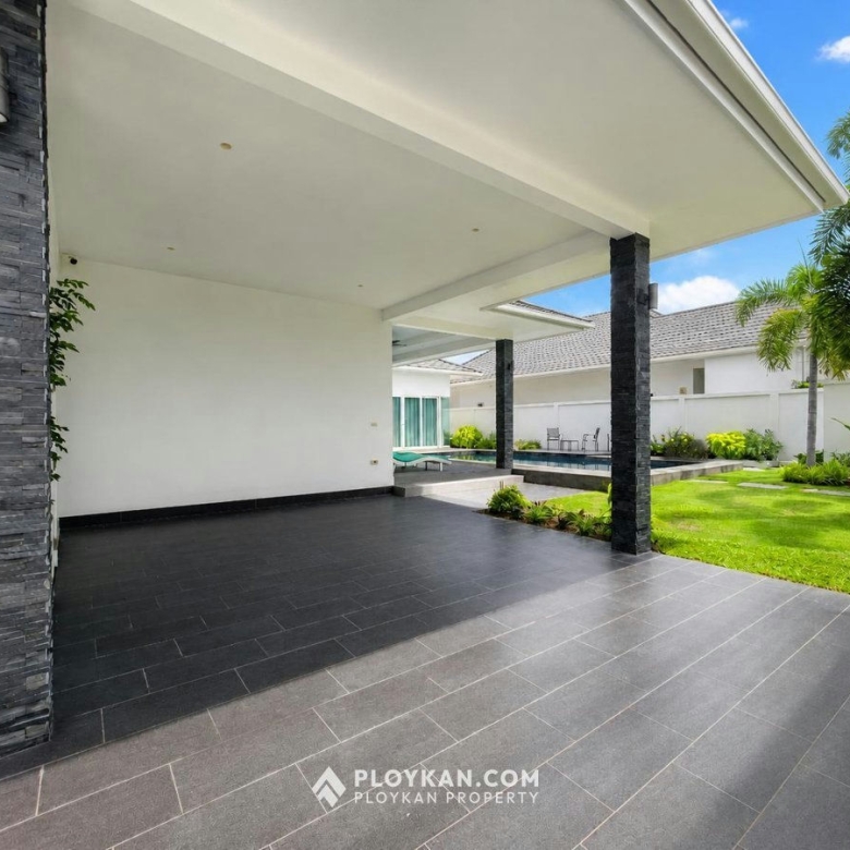 Pet Friendly 3-Bedroom Pool Villa in Aria1 for Rent