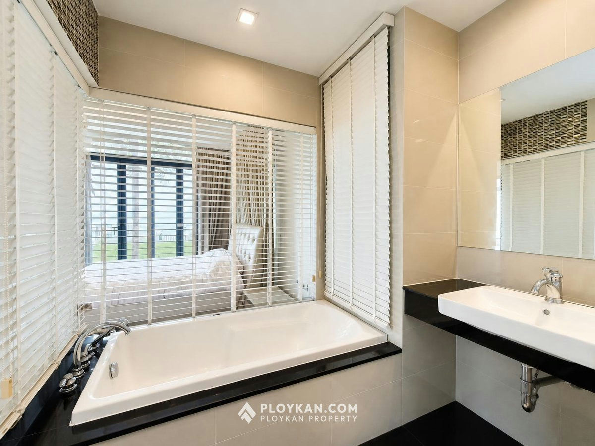 For Rent: 2 Bedroom Pool Villa at The Crest Santora Huahin