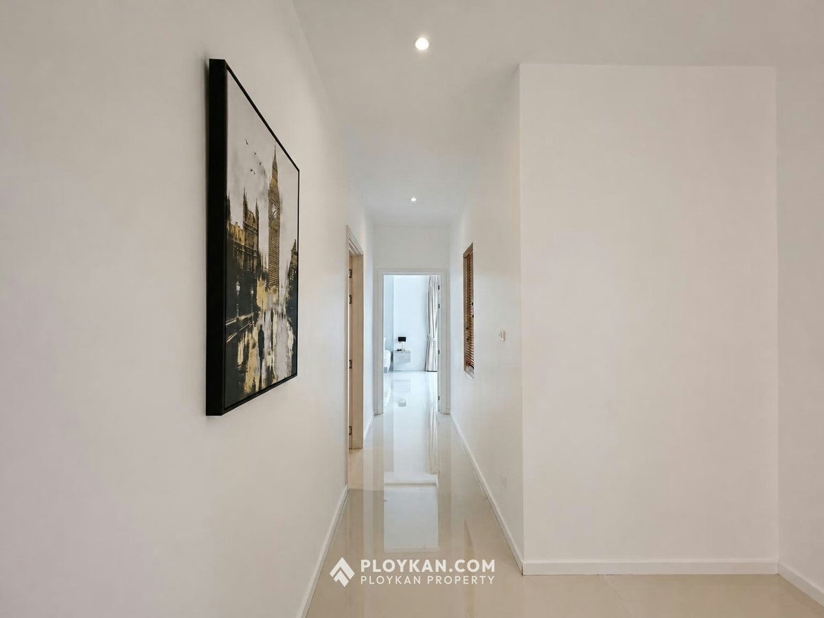 Pet Friendly 3-Bedroom Pool Villa in Aria1 for Rent