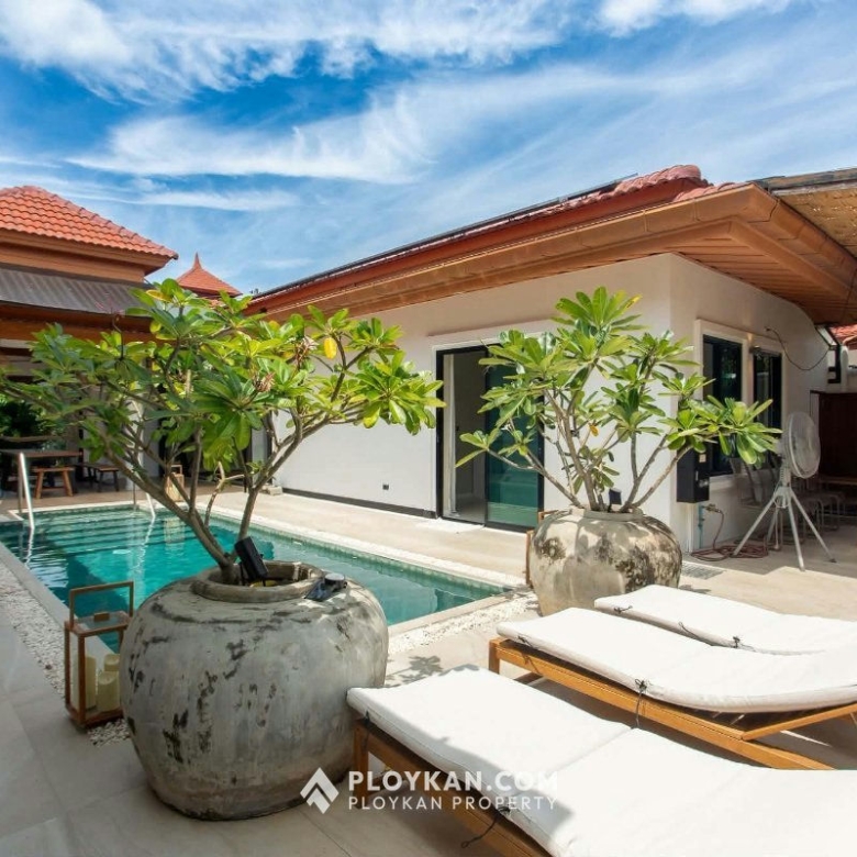 Fully Renovated Pool Villa for sale in Hua Hin Soi 116