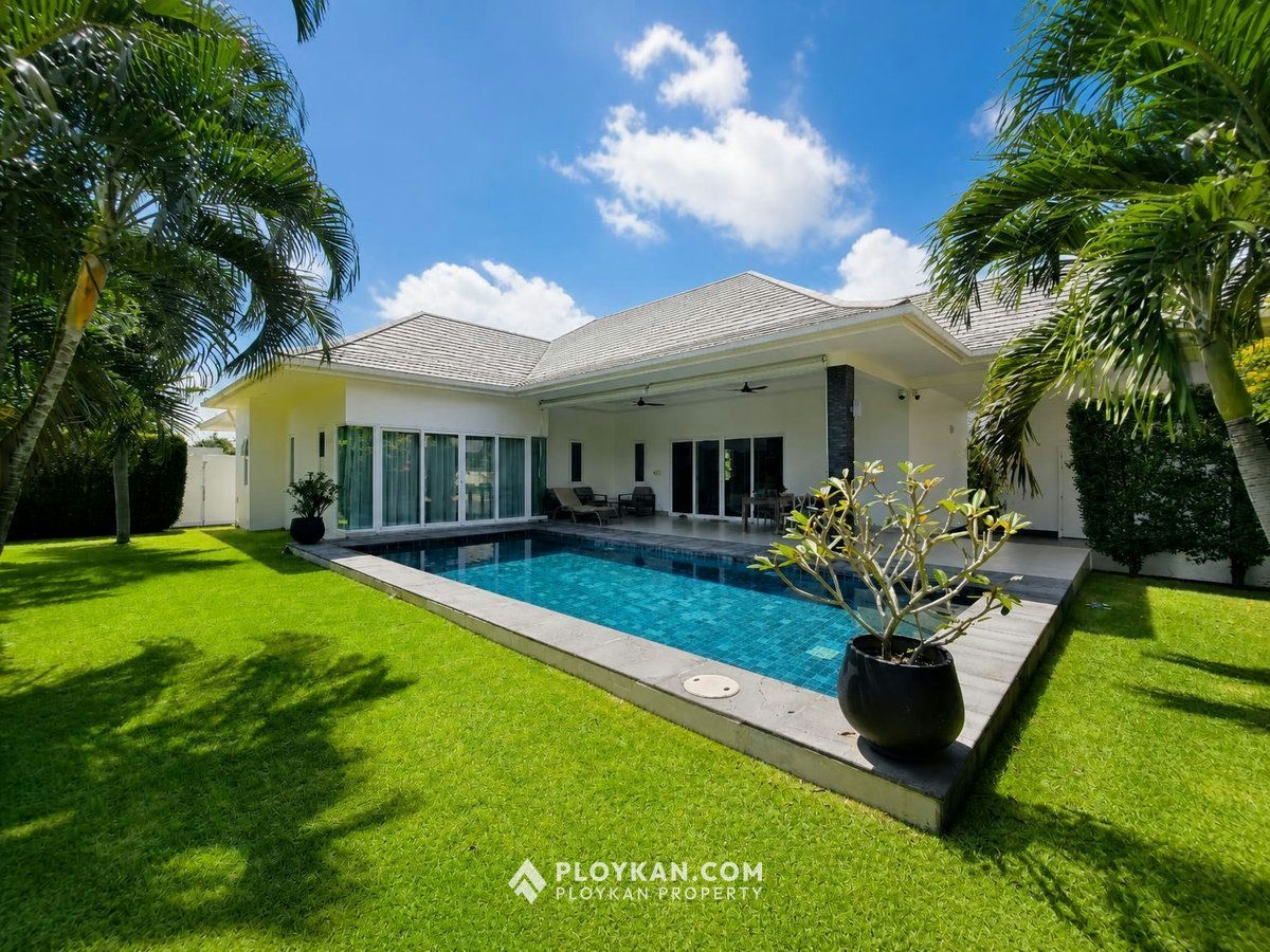 3-Bedroom Pool Villa in Aria 1 for Rent