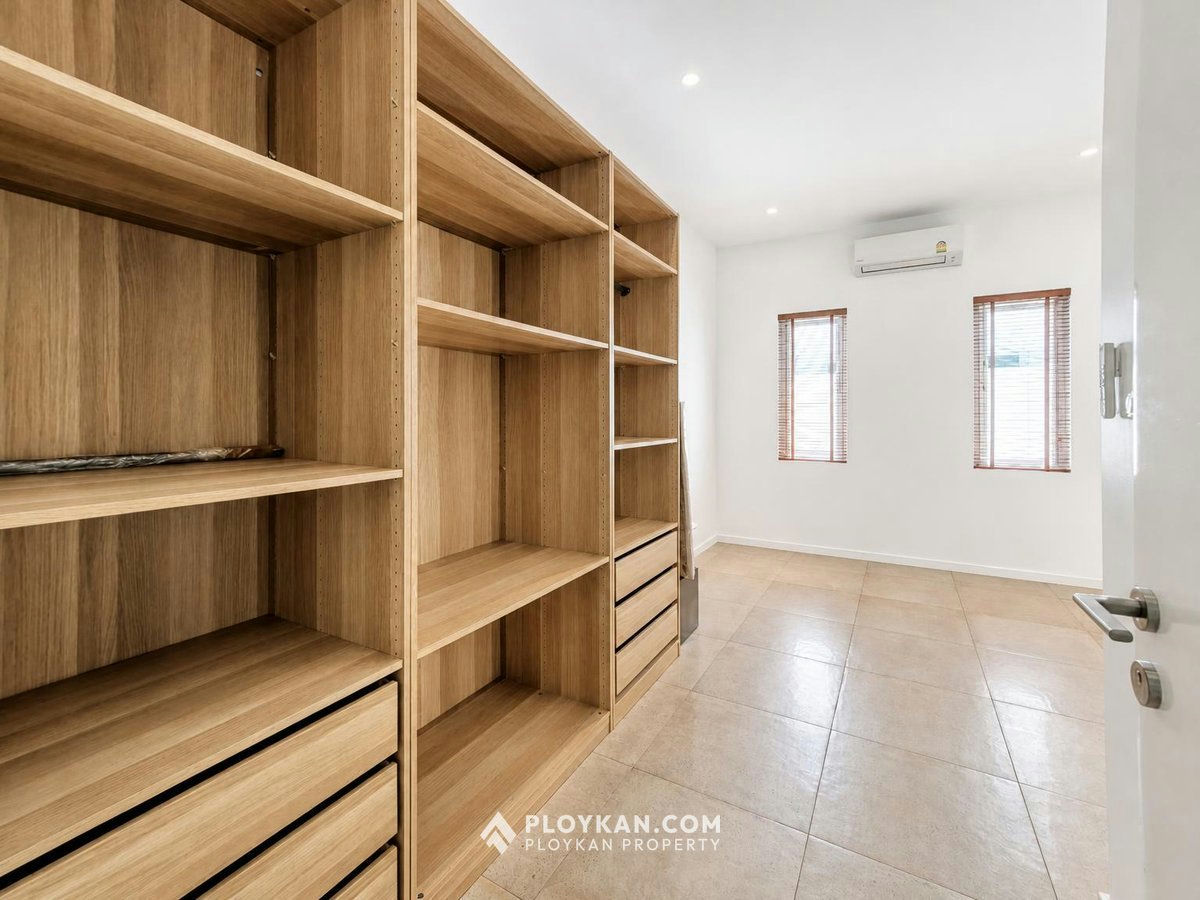 3-Bedroom Pool Villa in Aria 1 for Rent