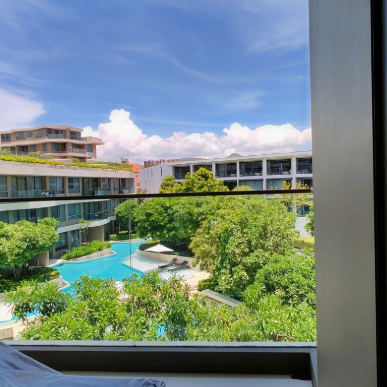 🔥Price Reduced – Luxury 1BR Pool View Condo in Veranda Residence