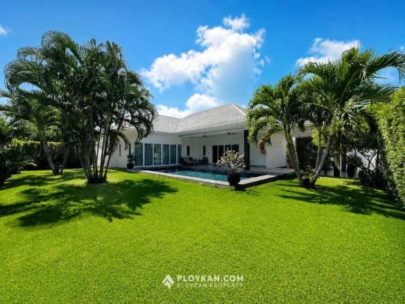 3-Bedroom Pool Villa in Aria 1 for Rent