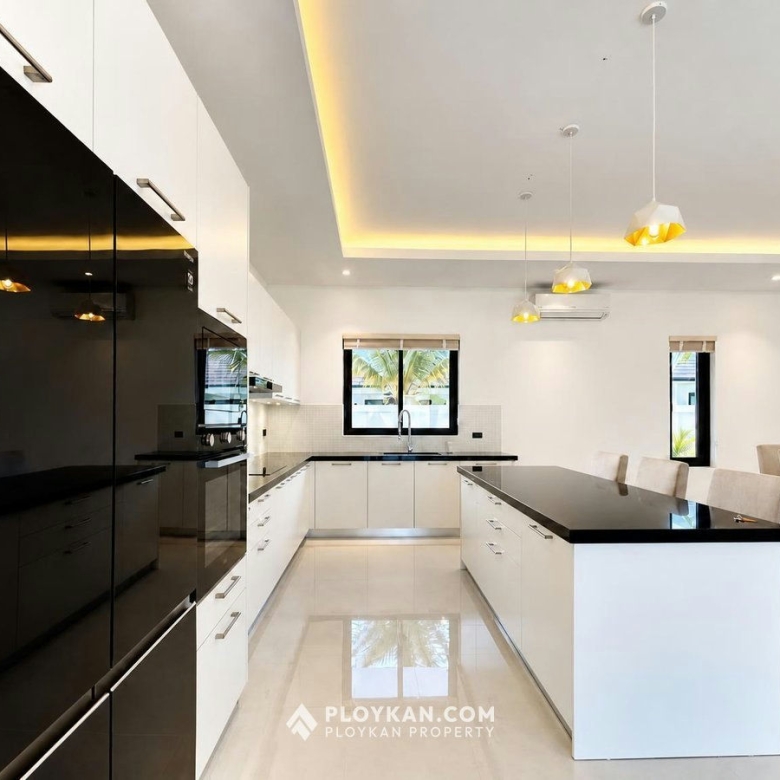 Luxury 3-Bedroom Pool Villa in The Clouds 3, Hin Lek Fai, Hua Hin for Rent