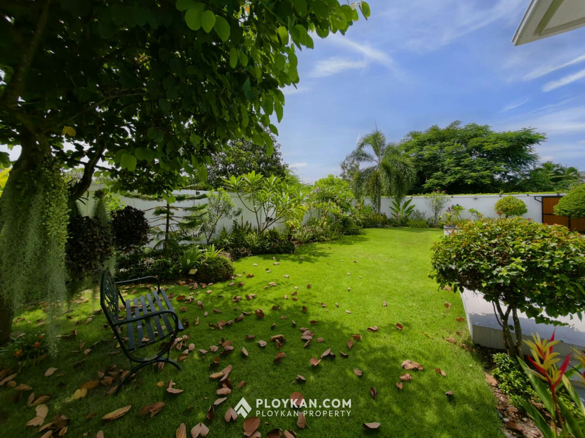 Pool Villa with Beautiful Garden for Rent in Hua Hin