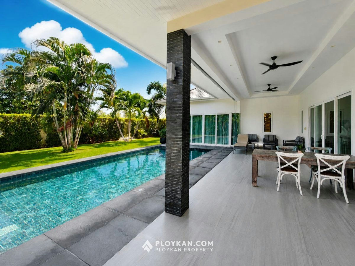 3-Bedroom Pool Villa in Aria 1 for Rent