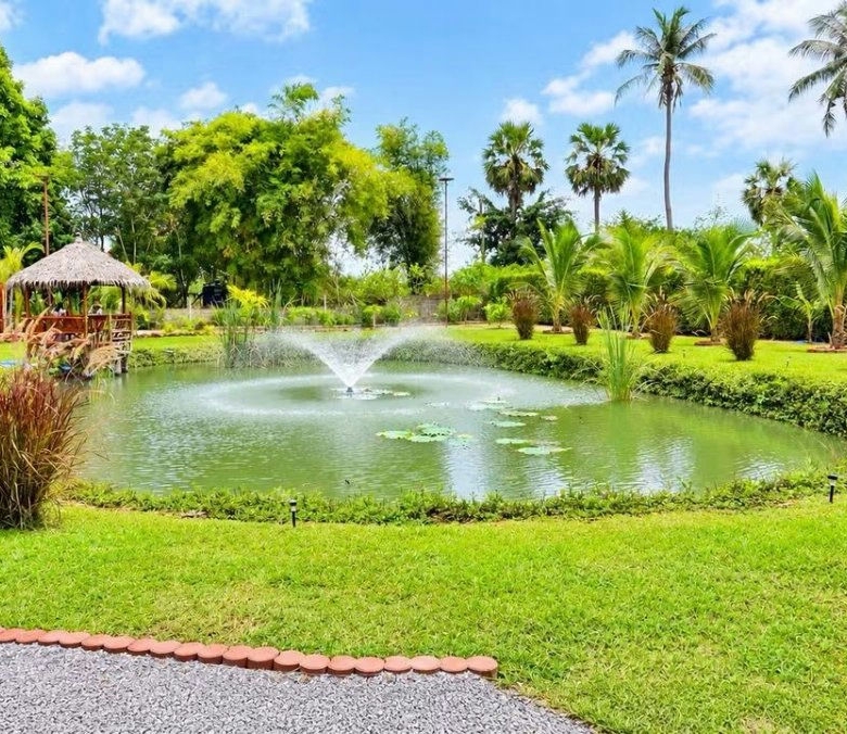 Private Home with Garden in Hua Hin Soi 70 for Sale