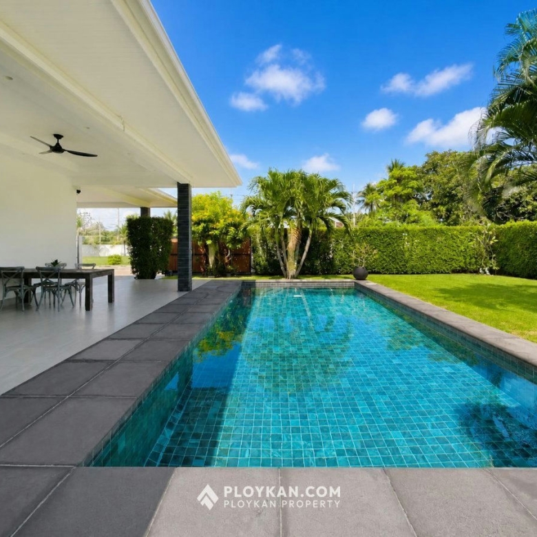 3-Bedroom Pool Villa in Aria 1 for Rent