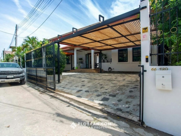 Fully Renovated Pool Villa for sale in Hua Hin Soi 116