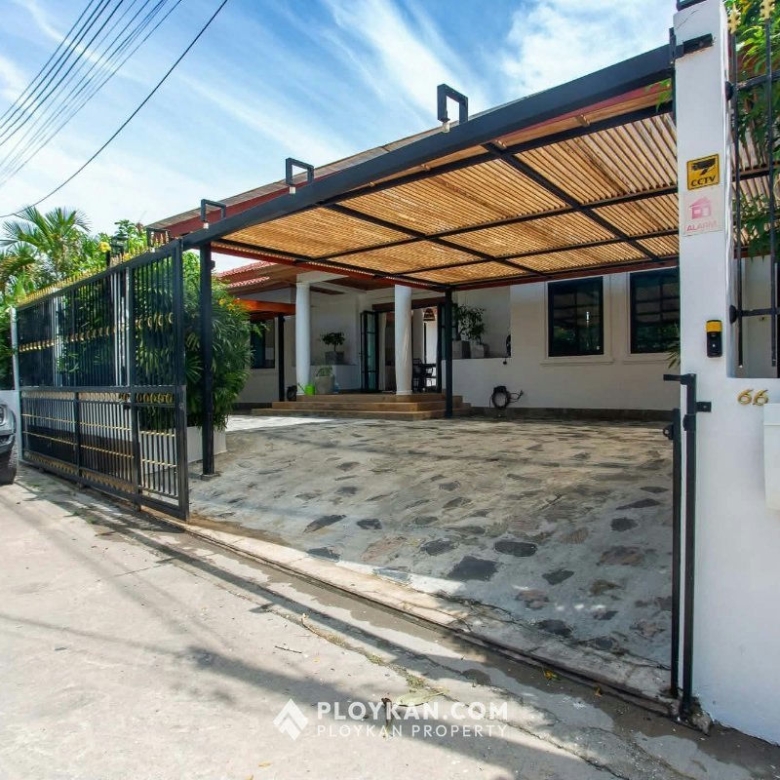 Fully Renovated Pool Villa for sale in Hua Hin Soi 116