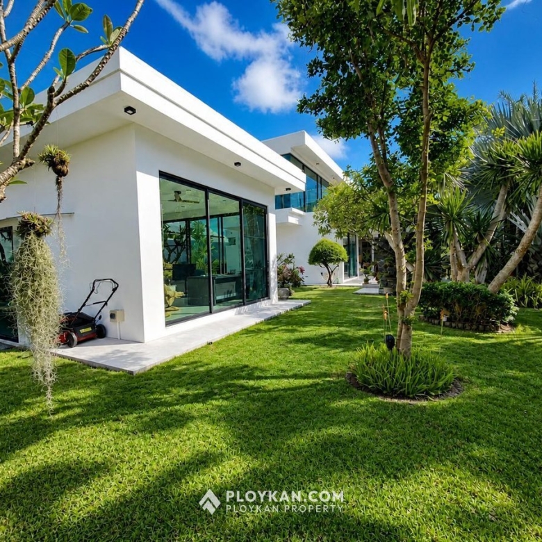 Luxury 4-Bedroom Pool Villa in La Lua, Hua Hin for Sale and Rent