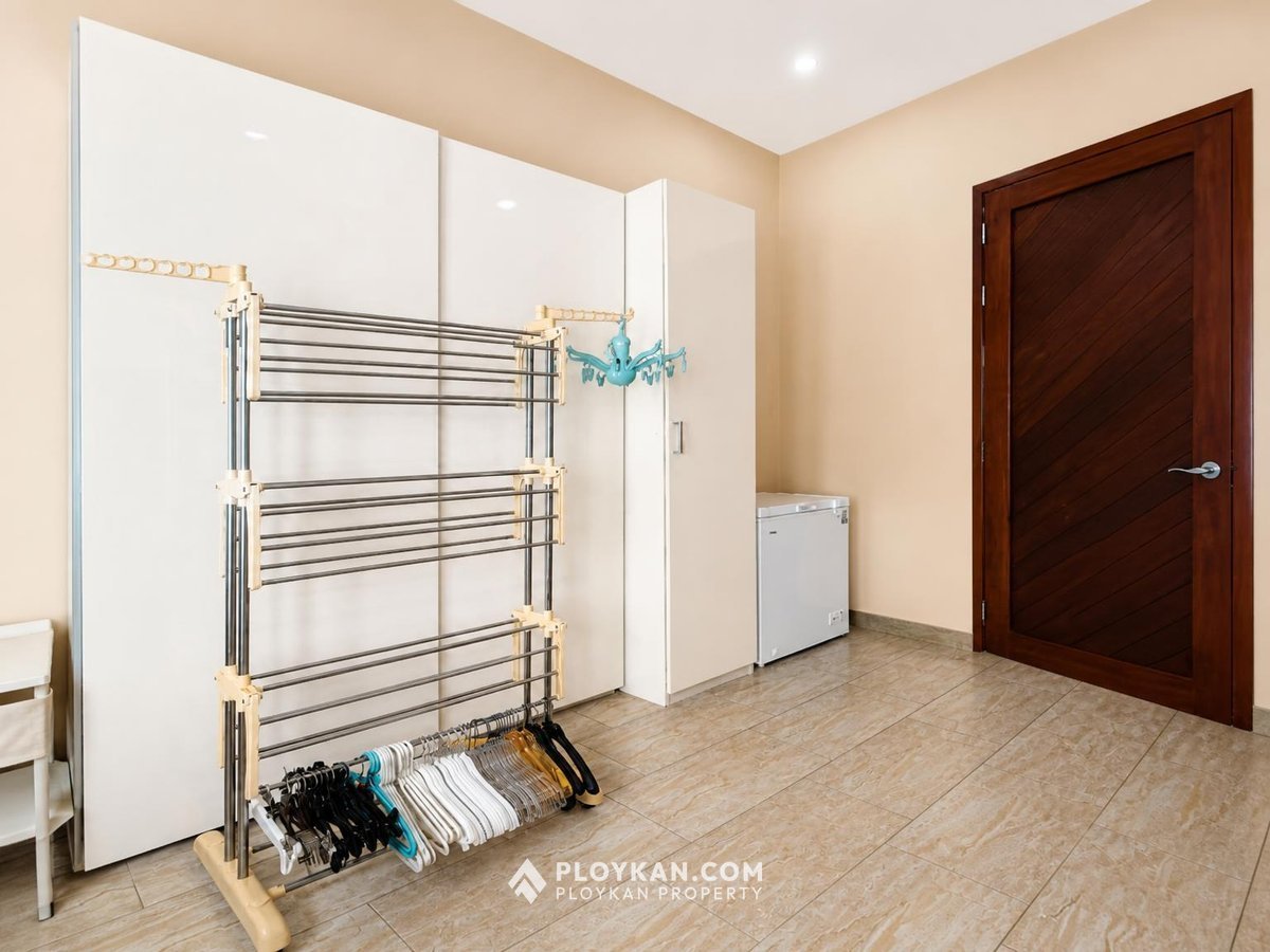 Luxury Pool Villa in Sam Roi Yot for Sale