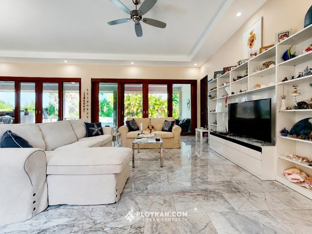 Luxury Pool Villa in Sam Roi Yot for Sale