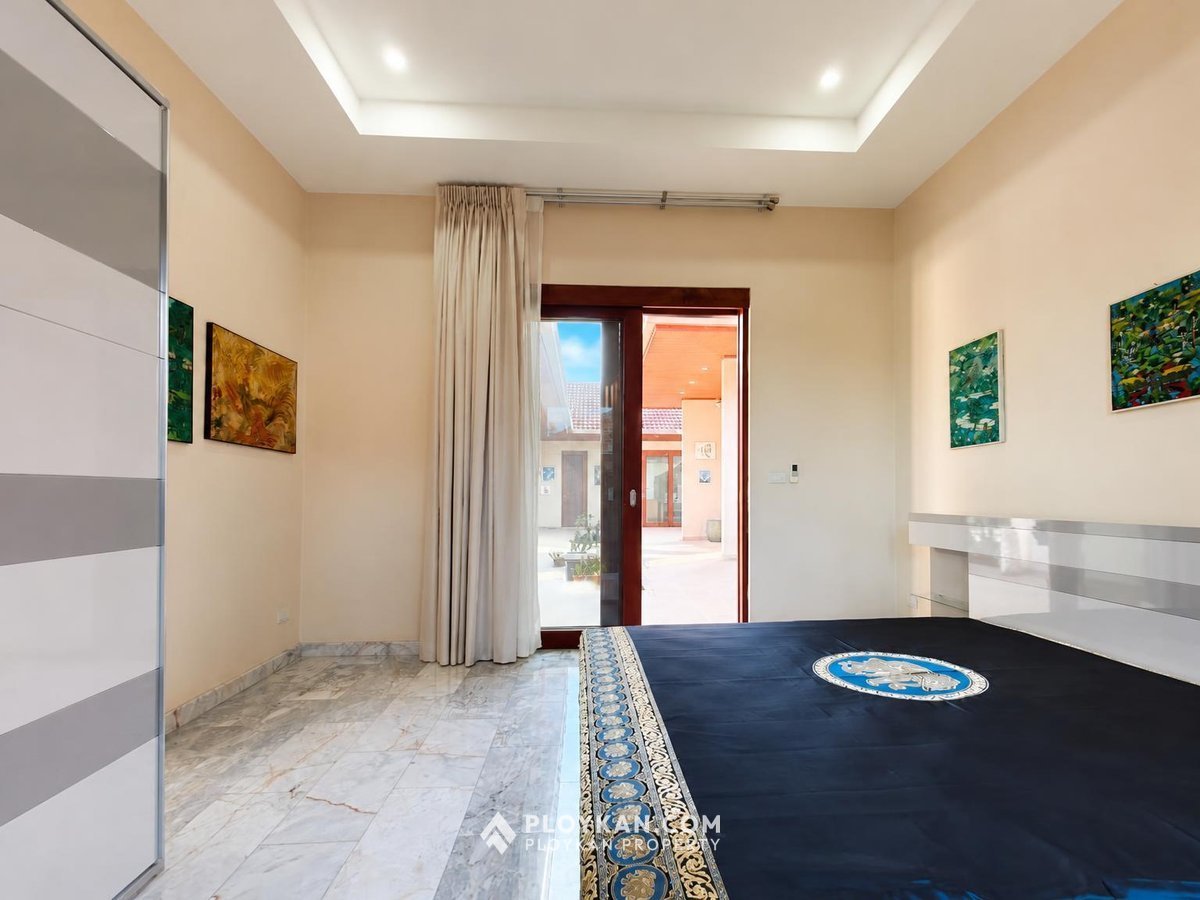 Luxury Pool Villa in Sam Roi Yot for Sale