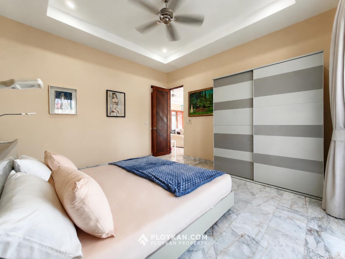 Luxury Pool Villa in Sam Roi Yot for Sale