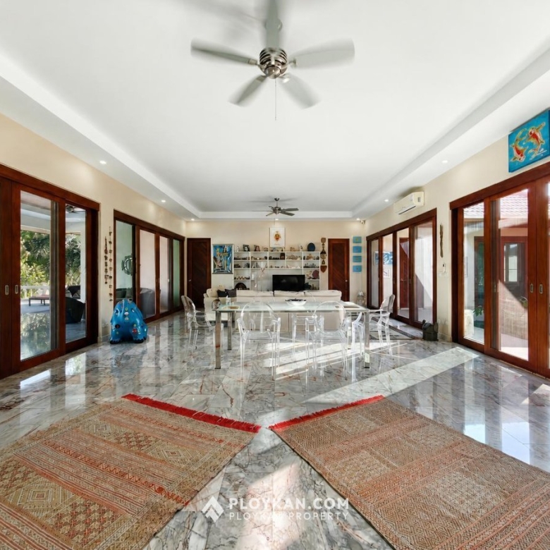 Luxury Pool Villa in Sam Roi Yot for Sale