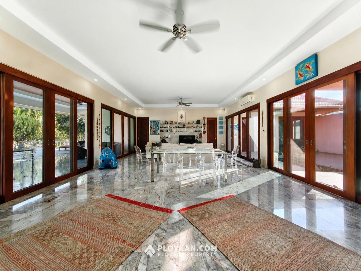 Luxury Pool Villa in Sam Roi Yot for Sale