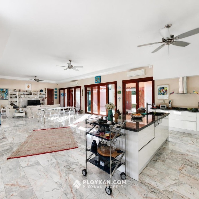 Luxury Pool Villa in Sam Roi Yot for Sale