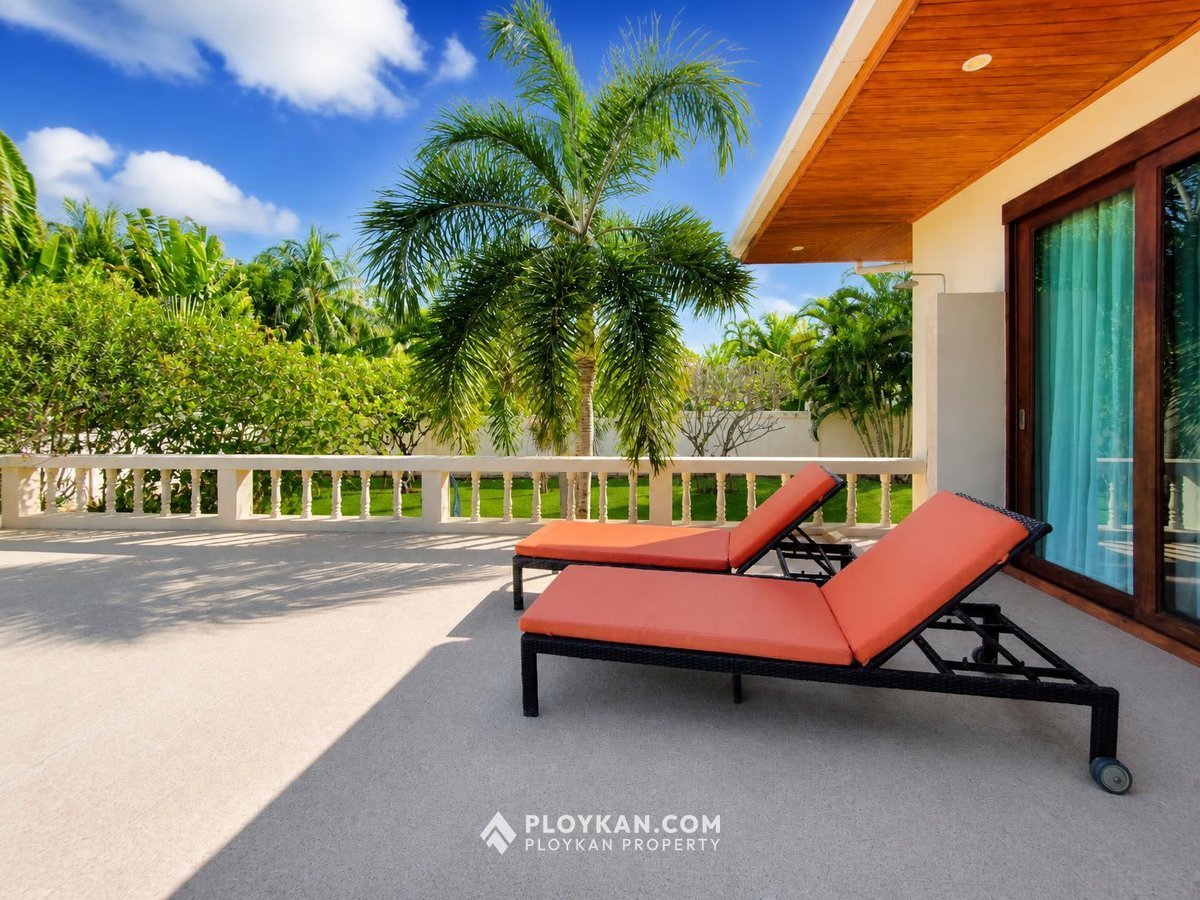 Luxury Pool Villa in Sam Roi Yot for Sale